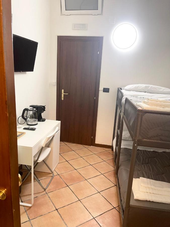 Bed & Breakfast House Caracciolo By Loveinthetravel Napels